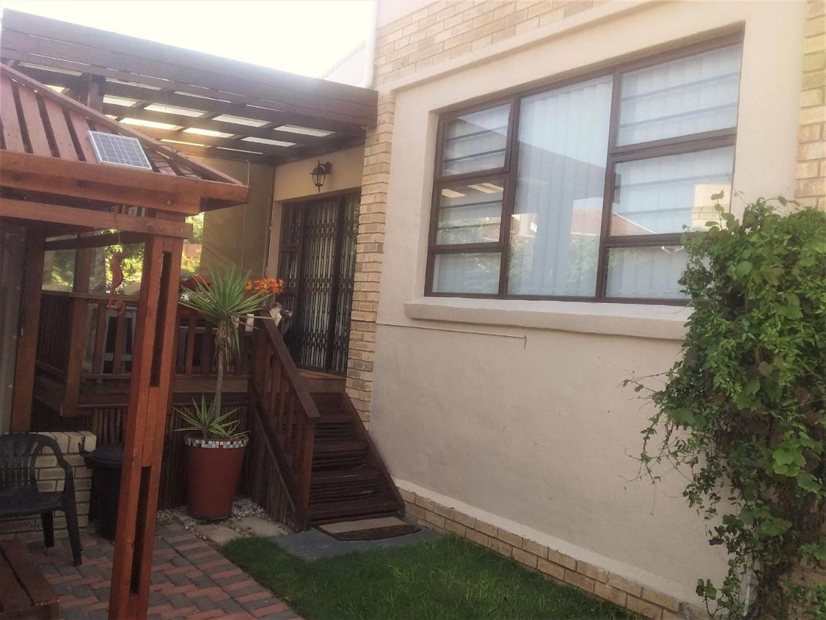 Chardonnay Holiday Apartment Jeffreys Bay Exterior photo